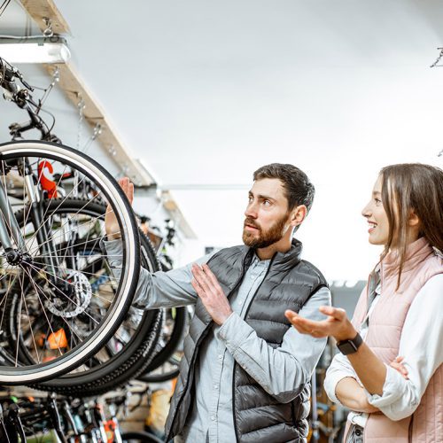 Podróże rowerowe dla amatorów: Znajdź inspirację w sklepie rowerowym